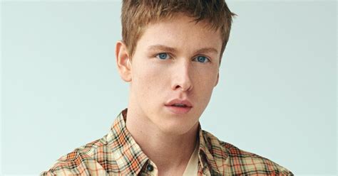 Beach Rats Star Harris Dickinson Can’t Handle Your Thirsty DMs